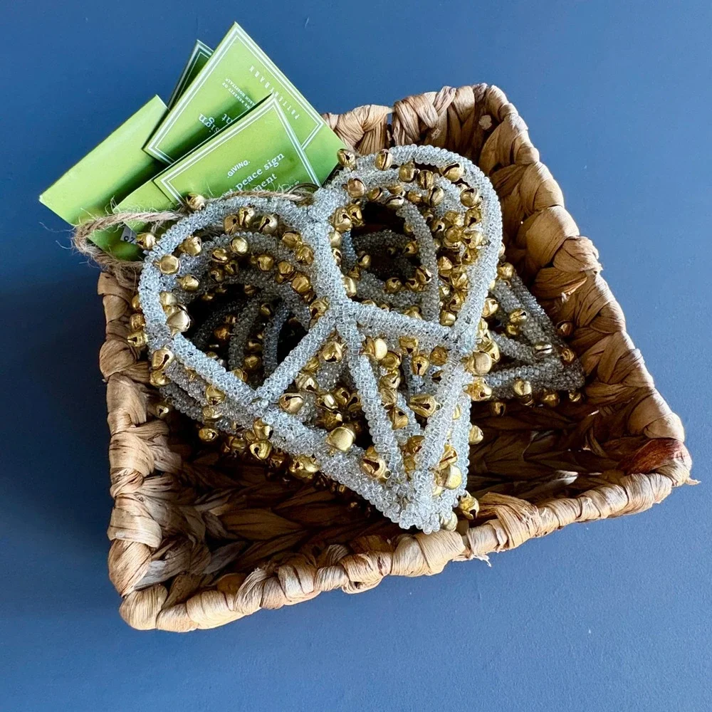 10 | NEW | 2015 Pottery Barn Heart Peace Sign Ornament | St.‎ Jude | Christmas